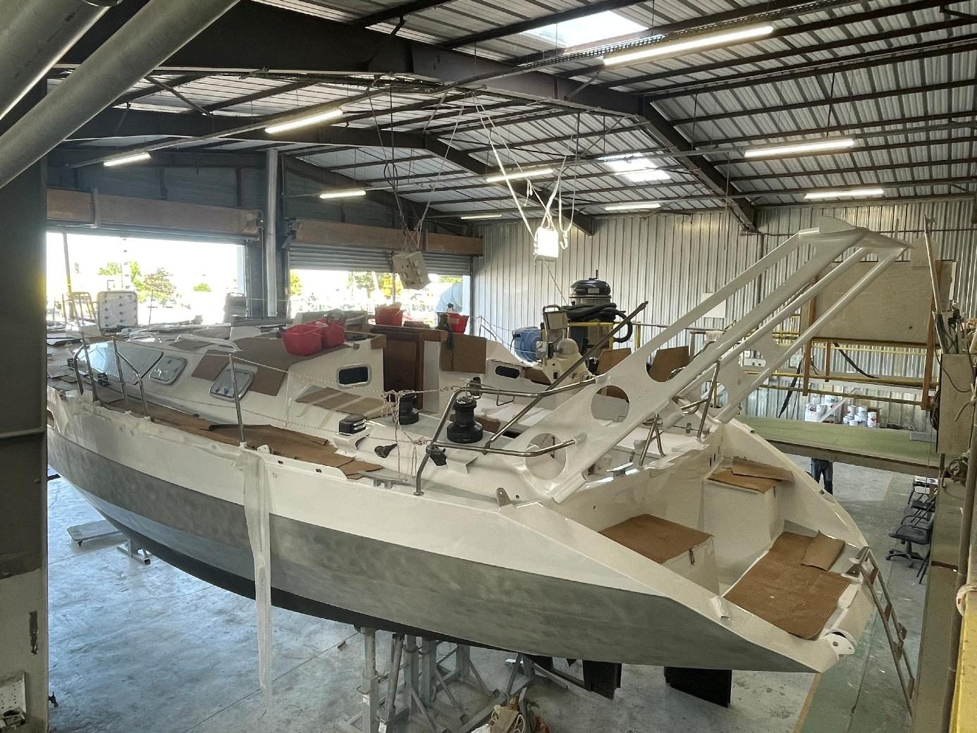En refit au chantier Alubat